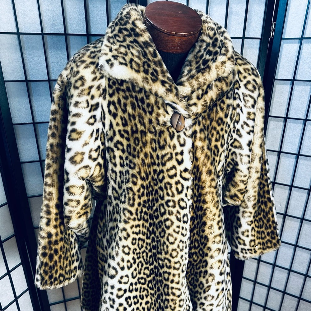 Hillmoor New York Vintage 60s Tissavel Pile Leopard Print Faux Fur Coat